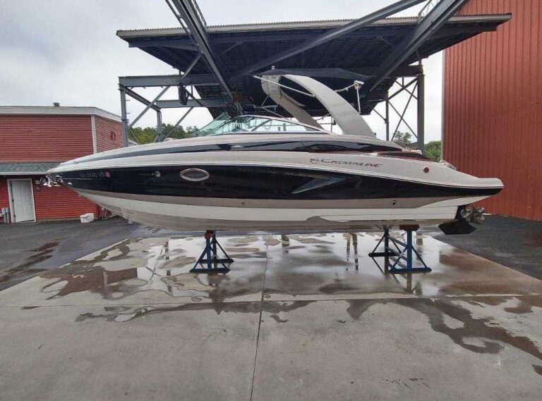 2023 Crownline 270 SS US-KIS88960F223 [photo 1]